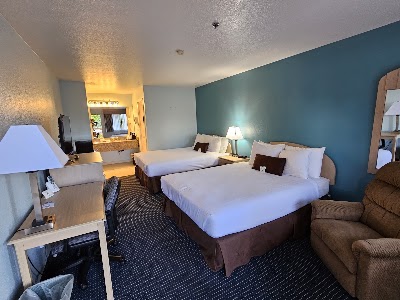 Lewis River Inn